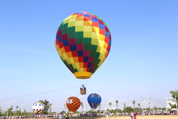 Lễ hội kinh khí cầu lần đầu tổ chức tại Kon Tum ảnh 6