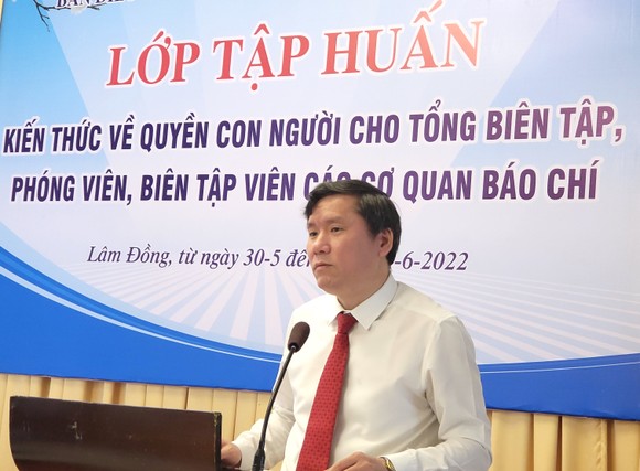 Tập huấn về quyền con người cho phóng viên cơ quan báo chí ảnh 1