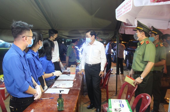 Hơn 1200 tình nguyện viên Đà Nẵng tham gia phòng, chống dịch Covid-19 ảnh 5