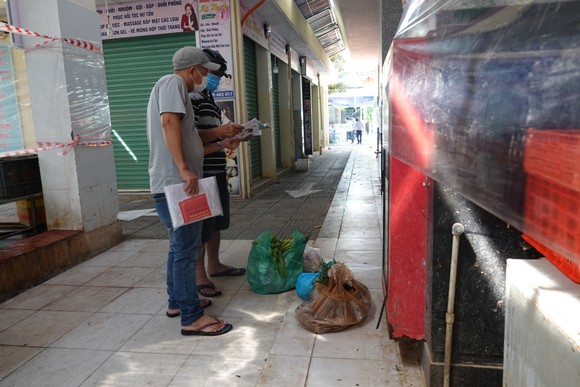 Đà Nẵng: Ngày đầu mở lại một số chợ truyền thống ảnh 13