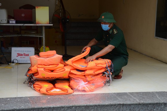 Đà Nẵng: Yêu cầu bảo đảm giãn cách khi sơ tán dân tránh bão số 5 ảnh 4