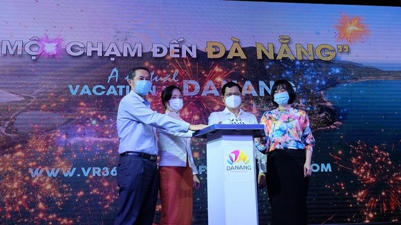 Ngành du lịch ra mắt ứng dụng VR360 "Một chạm đến Đà Nẵng"