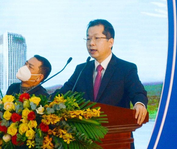 Chủ tịch nước Nguyễn Xuân Phúc: Đà Nẵng phải trở thành một biểu tượng, niềm tự hào về sự vươn mình, vượt qua trở ngại trỗi dậy thành công ảnh 2