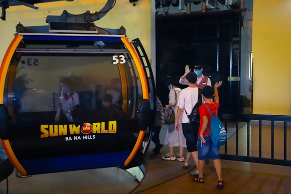 Bà Nà Hills mở cửa đón khách trở lại từ ngày 18-3 ảnh 1