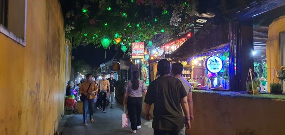Những ngõ, hẻm 'hút' khách ở phố cổ Hội An ảnh 3