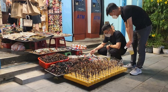Những ngõ, hẻm 'hút' khách ở phố cổ Hội An ảnh 12