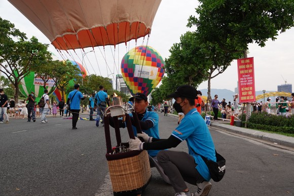 Nhộn nhịp lễ hội khinh khí cầu ở Đà Nẵng ảnh 13
