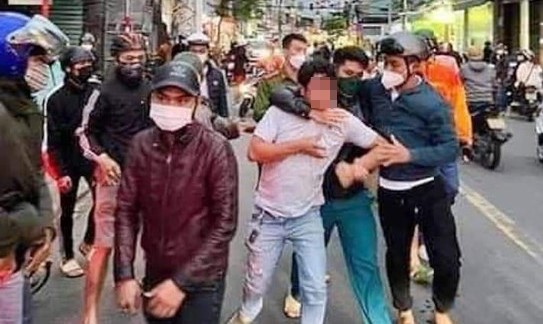 Ô tô 'điên' lao vào tiệm bánh mì: Tài xế có sử dụng rượu bia và ma túy ảnh 2