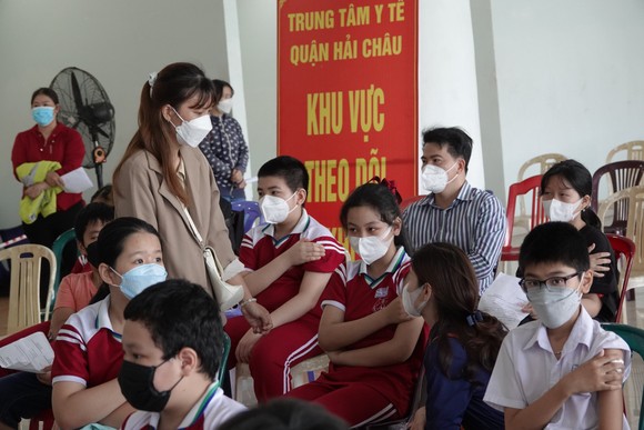 Đà Nẵng: Ngày đầu tiêm vaccine phòng Covid-19 cho trẻ từ 5 đến dưới 12 tuổi ảnh 3