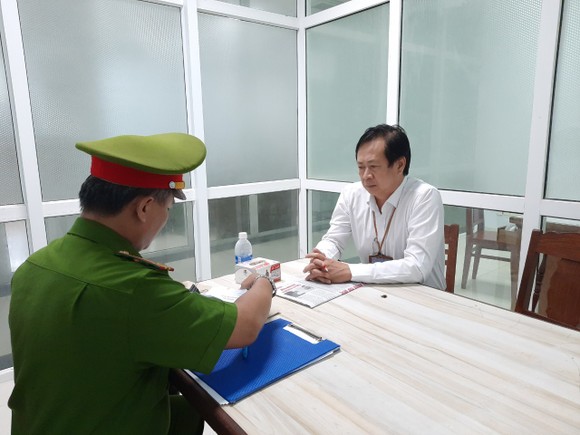Bắt Giám đốc cùng 2 cán bộ CDC Đà Nẵng do liên quan Công ty Việt Á ảnh 1