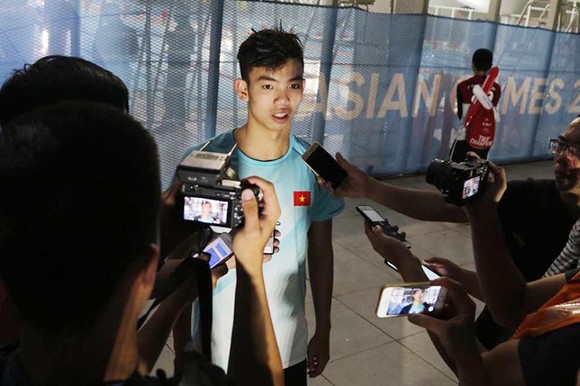 Bơi lội: Đoạt HCB 1.500m tự do, Huy Hoàng tiếp tục xô ngã kỷ lục Đông Nam Á ảnh 4