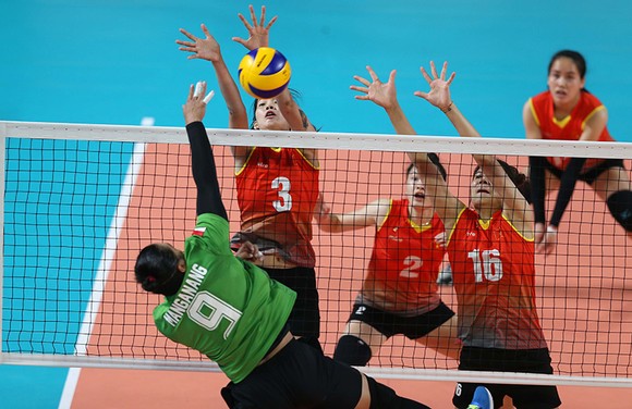 Bóng chuyền nữ: Việt Nam thắng thuyết phục Indonesia ngay tại Jakarta ảnh 2