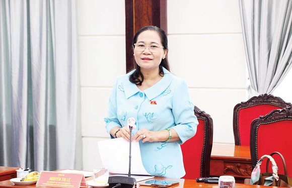 Đồng chí Nguyễn Thị Lệ, Phó Bí thư Thành ủy, Chủ tịch HĐND TPHCM phát biểu tại hội thảo góp ý cho dự án Luật Phòng, chống bạo lực gia đình (sửa đổi). Ảnh: MAI HOA