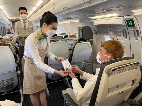 Bamboo Airways được vinh danh có 'Đoàn tiếp viên xuất sắc nhất châu Á' ảnh 2