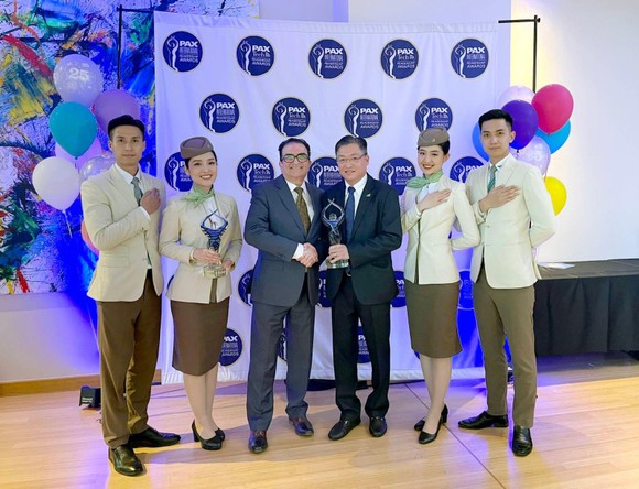 Bamboo Airways được vinh danh có 'Đoàn tiếp viên xuất sắc nhất châu Á' ảnh 1