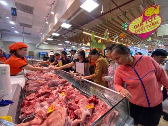 Siêu thị Co.opmart giảm giá thịt heo 3 ngày cuối tháng 7  để góp phần chia sẻ với khách hàng