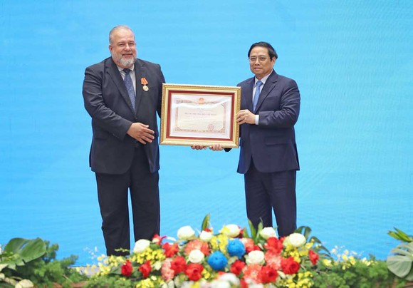 Đảng, Nhà nước và nhân dân Việt Nam luôn đồng hành với Đảng, Nhà nước và nhân dân Cuba ảnh 2