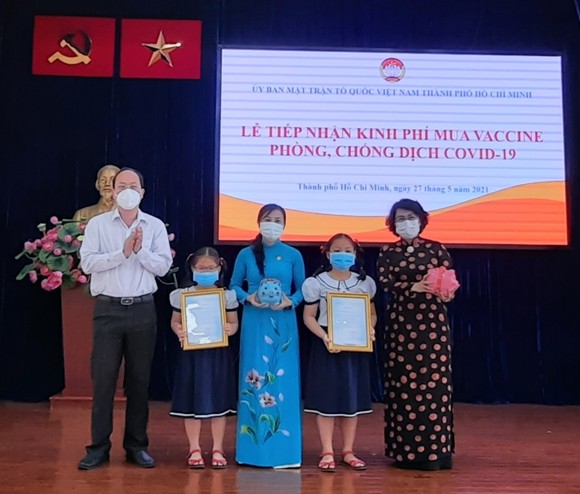Chủ tịch nước kêu gọi các tầng lớp nhân dân, doanh nghiệp đóng góp ủng hộ chống dịch Covid-19 ảnh 4