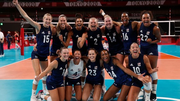 Đánh bại đội tuyển CH Dominica, tuyển bóng chuyền nữ Mỹ đã giành tấm vé vào bán kết của Olympic Tokyo 2020