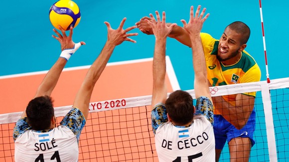 Bóng chuyền nam: Vượt qua cựu vương Brazil, Argentina giành HCĐ Olympic thứ 2 ảnh 1