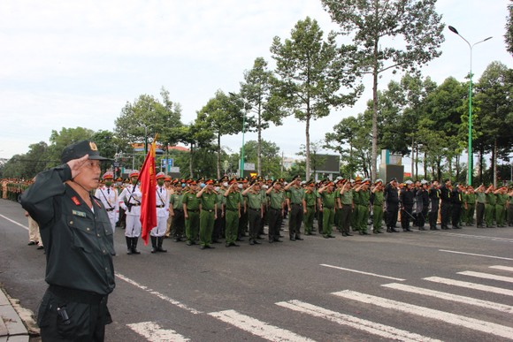 Bình Phước: Thành lập Trung đoàn Cảnh sát cơ động dự bị chiến đấu ảnh 2
