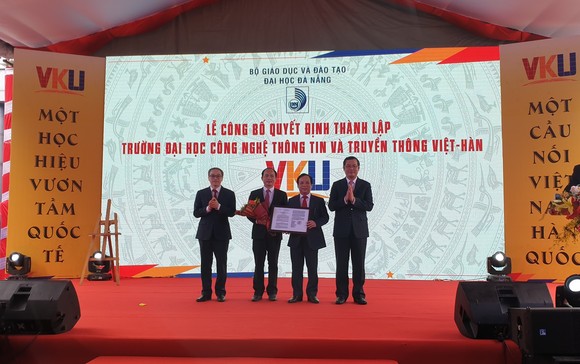 Đại học Đà Nẵng có trường chuyên về công nghệ thông tin và truyền thông ảnh 1