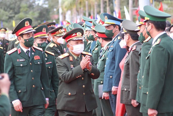Giao lưu hữu nghị Quốc phòng biên giới Việt Nam - Lào lần thứ nhất ảnh 2