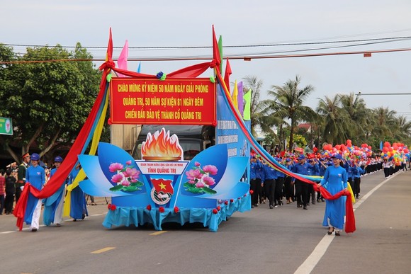 Thiêng liêng lễ thượng cờ 'Thống nhất non sông' ảnh 8