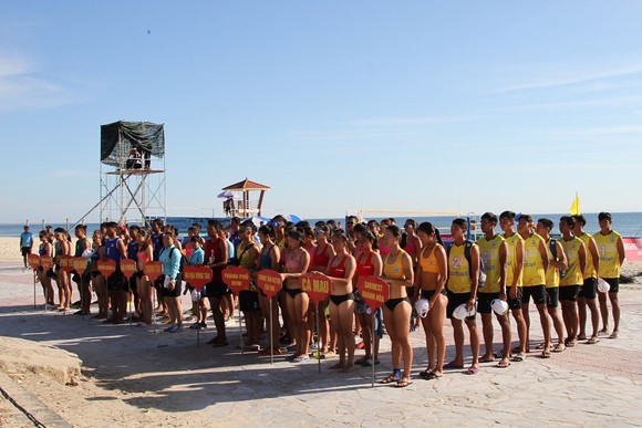 Khai mạc giải vô địch Bóng chuyền bãi biển quốc gia năm 2022 ảnh 4