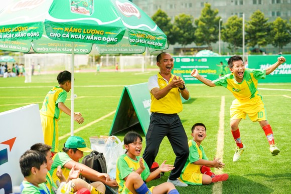 Bóng đá học đường TPHCM chủ động trong mùa Covid-19 ảnh 2