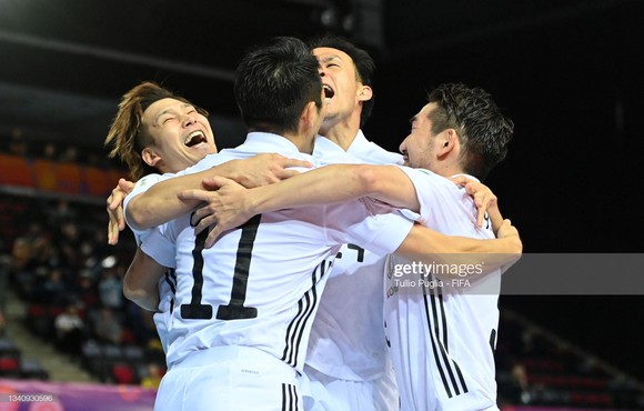 Tây Ban Nha thắng Nhật Bản ở trận cầu hay nhất Futsal World Cup 2021 ảnh 1