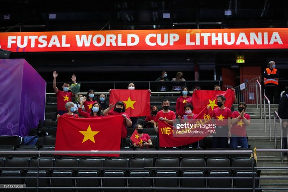 Cảm ơn tinh thần thi đấu đầy quả cảm của đội tuyển futsal Việt Nam ảnh 1