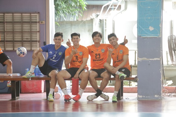 Các đội futsal ở Việt Nam nghỉ Tết sớm ảnh 1