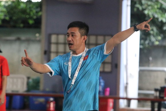 Futsal nữ Việt Nam miệt mài tập luyện hướng đến SEA Games 31 ảnh 9
