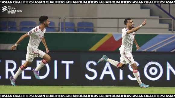 Niềm vui của các cầu thủ UAE với bàn thắng duy nhất vào lưới Hàn Quốc. Ảnh: AFC