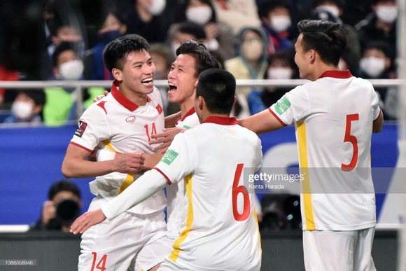 Thanh Bình ăn mừng bàn thắng vào lưới Nhật Bản. ẢNH: GETTY