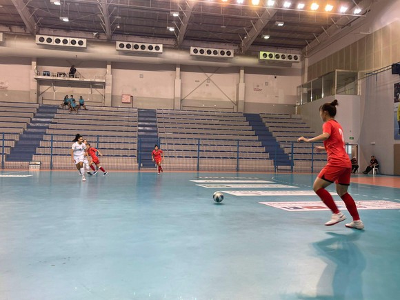 Futsal nữ Việt Nam tìm ra điểm yếu trước SEA Games 31 ảnh 2