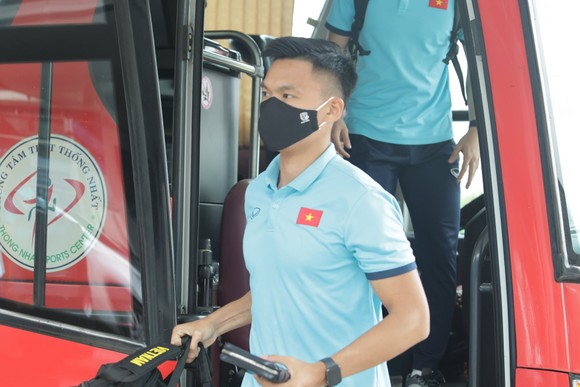 Futsal nam Việt Nam sang Thái Lan tập huấn chuẩn bị cho SEA Games 31 ảnh 1