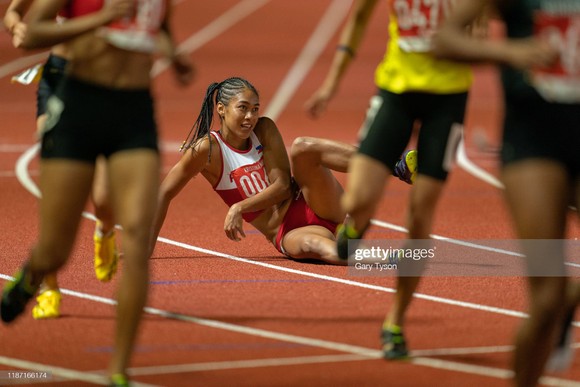 Đối trọng của Tú Chinh khóc vì không được dự SEA Games 31 ảnh 1