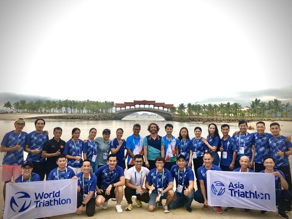 Lớp trọng tài quốc tế Level 1 Triathlon tổ chức ở Tuần Châu - Hạ Long. ẢNH: KHOA TRẦN