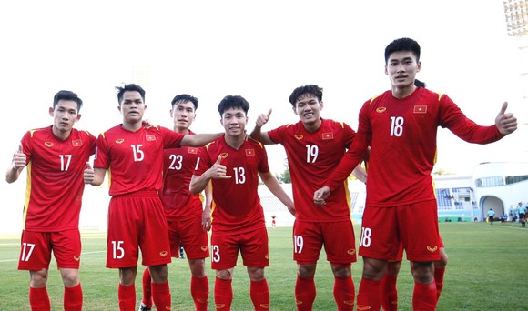 Hai Long, Dụng Quang Nho, Nhâm Mạnh Dũng là những tuyển thủ U23 Việt Nam được trao cơ hội thi đấu ở V-Leaue. ẢNH: ANH TRẦN