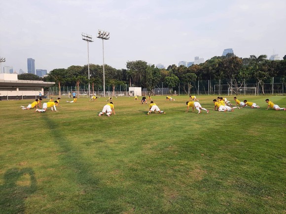 Buổi tập của U19 Việt Nam không bị fan Indonesia quấy rối ảnh 1