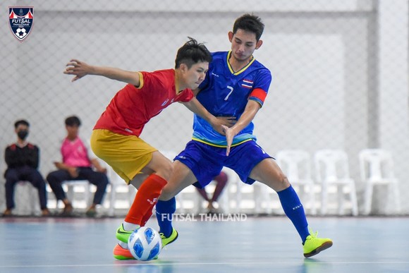 Futsal sinh viên Việt Nam lỡ hẹn với lịch sử, giành huy chương bạc ở AUG20 ảnh 1