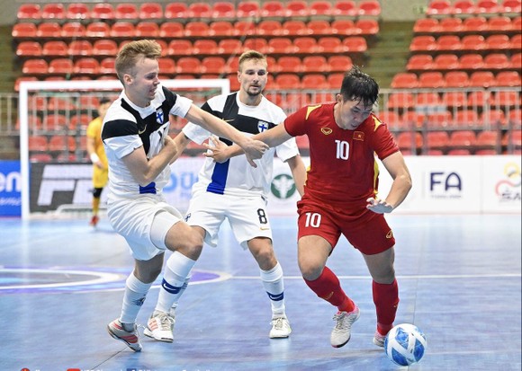 Futsal Việt Nam thua ngược Phần Lan: Hiệp 1 ấn tượng, điểm yếu thể lực ảnh 1