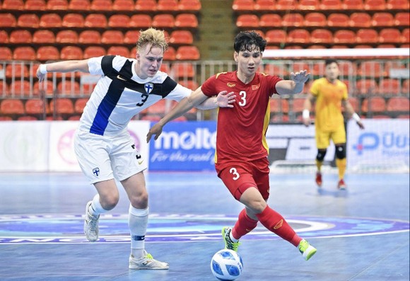 Futsal Việt Nam thua ngược Phần Lan: Hiệp 1 ấn tượng, điểm yếu thể lực ảnh 3