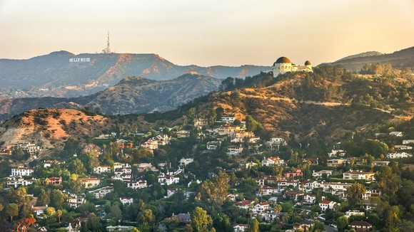 Hollywood Hills: Biệt thự nghệ thuật trên đồi kỳ quan tại MerryLand Quy Nhơn ảnh 1