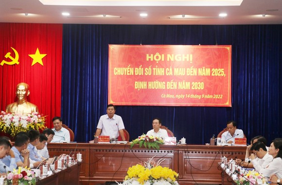 Bí thư Tỉnh ủy  Cà Mau  Nguyễn Tiến Hải phát biểu tại hội nghị về chuyển đổi số trên địa bàn tỉnh Cà Mau