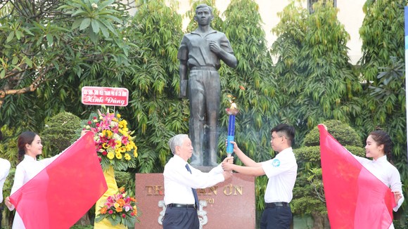 Học sinh, sinh viên TPHCM luôn nuôi dưỡng đam mê, khát vọng ảnh 7