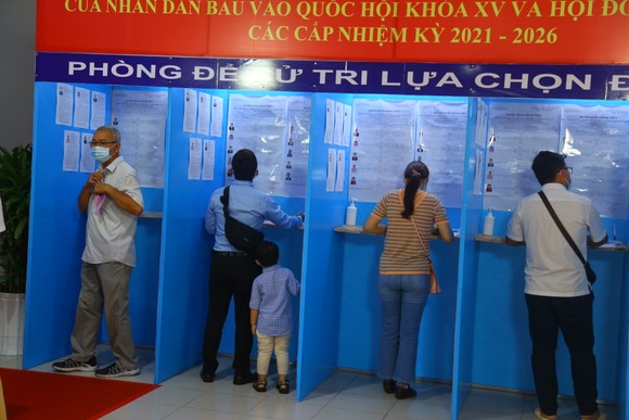 Chủ tịch Ủy ban Bầu cử TPHCM Nguyễn Thị Lệ: 99,38% cử tri đi bỏ phiếu, bầu cử an toàn và thành công ảnh 2