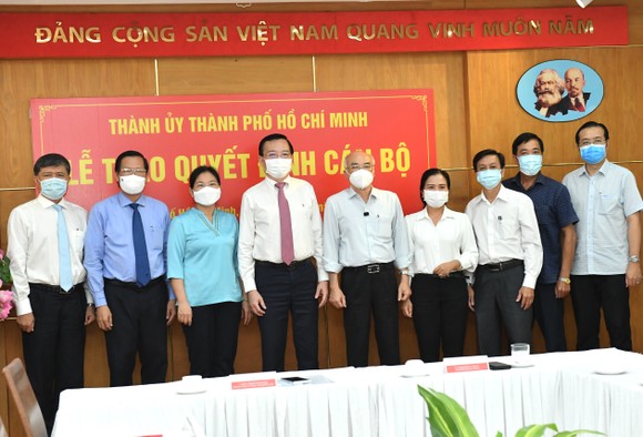 Đồng chí Lê Hồng Sơn làm Phó trưởng Ban Tuyên giáo Thành ủy TPHCM ảnh 3